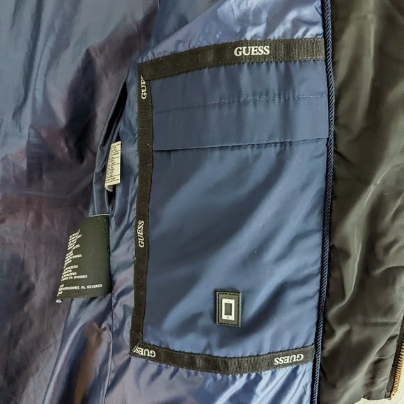 Guess Navy Blue Winter Puffer Jacket, Size M - Picture 6 of 10